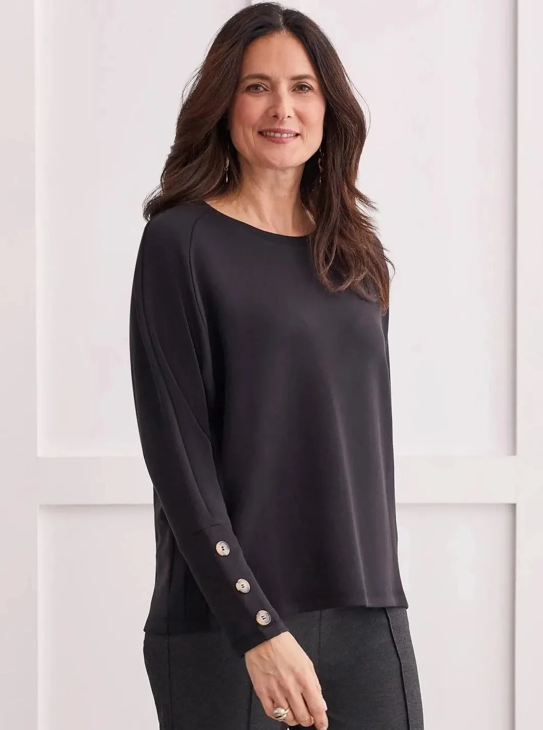 Crewneck Top With Buttons [Black-1457O]