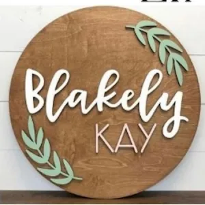Sugar   Maple Round Personalized Name Sign | Laurel